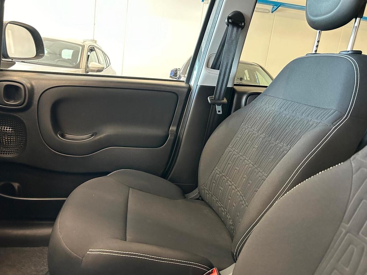 Fiat Panda CROSS 1.0 FireFly Hybrid 6mt SPOTICAR