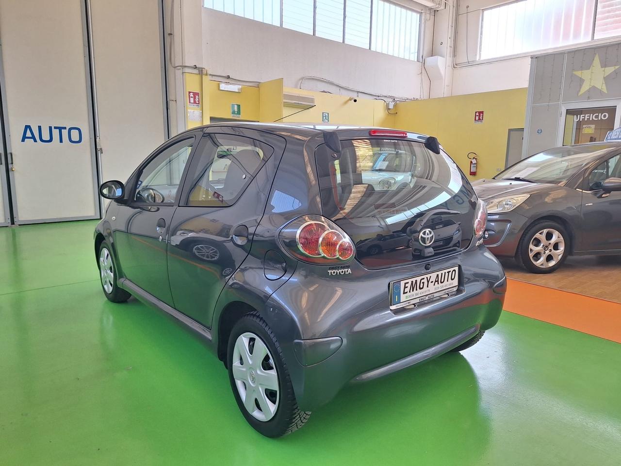 Toyota Aygo 1.0 5 p.Sol Adatta per Neo Patentato