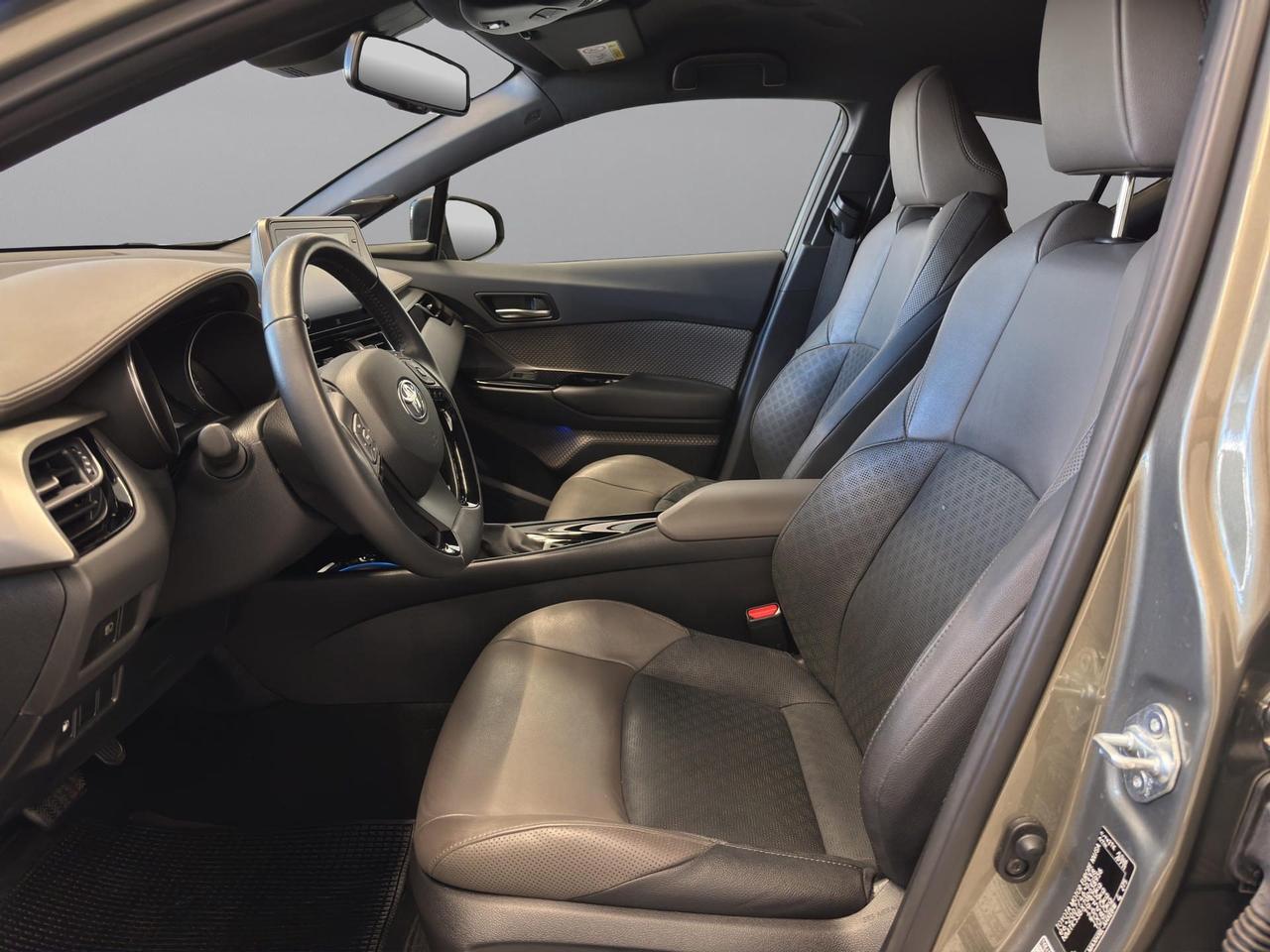 Toyota C-HR 2.0h Lounge e-cvt
