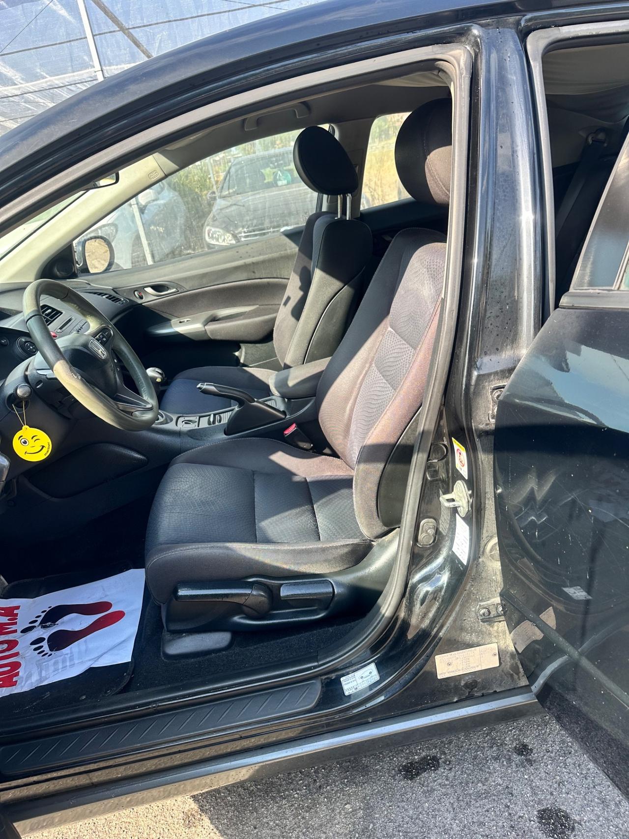 Honda Civic 2009 1.4 benzina OK NEOPATENTATI
