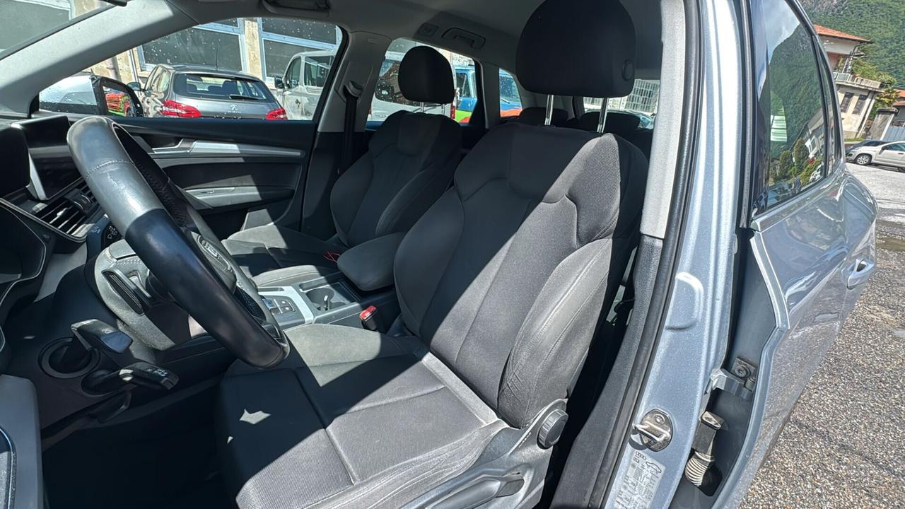 Audi Q5 2.0 TDI 150 CV Business
