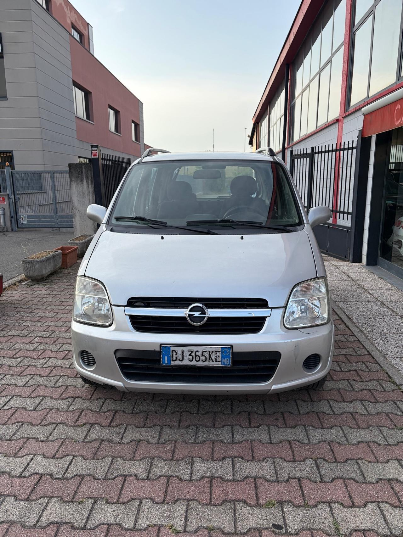Opel Agila