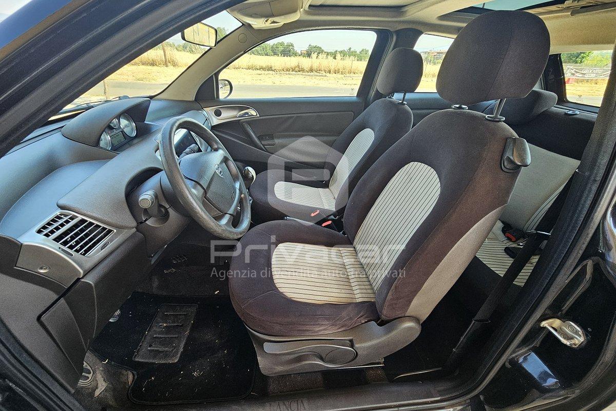 LANCIA Ypsilon 1.3 MJT 75 CV Platino