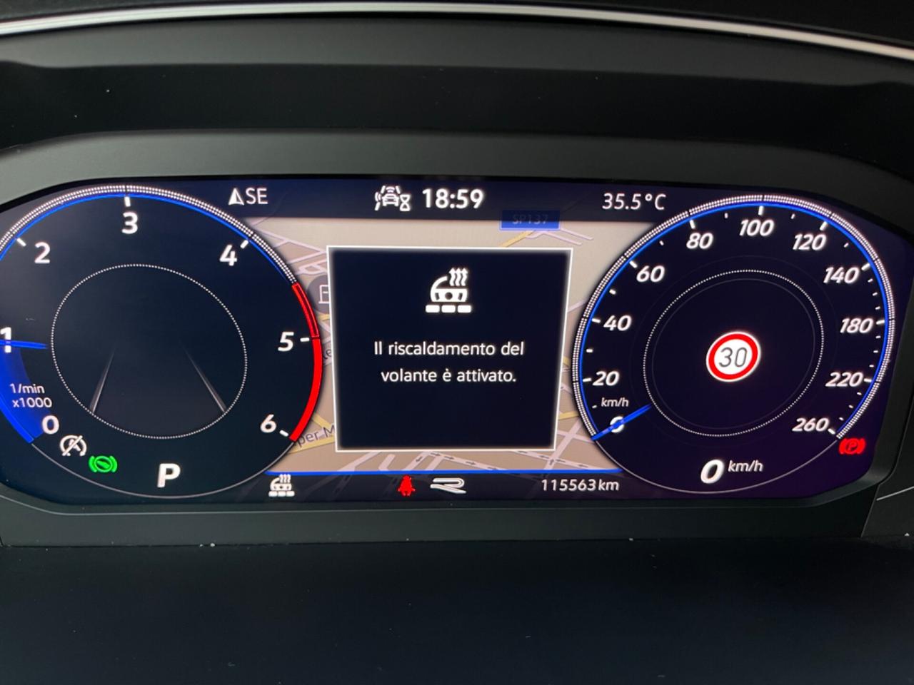 VOLKSWAGEN TIGUAN 2.0 TDI R-Line HARMAN/KARDON 2021