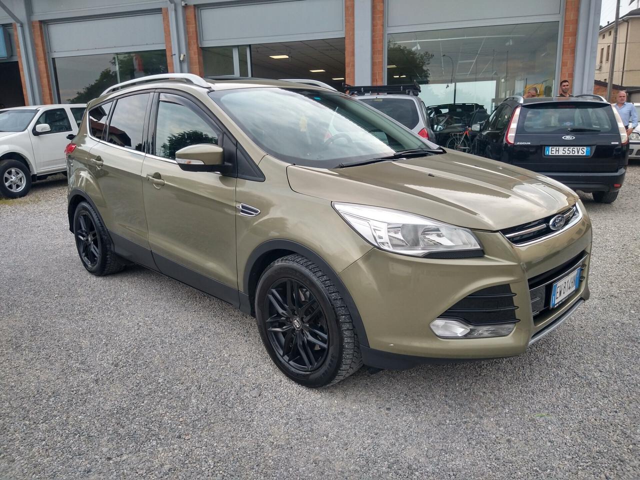 Ford Kuga 2.0 TDCI 163 CV 4WD Powershift Titanium