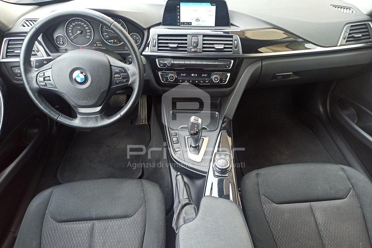 BMW 320d xDrive Touring Business Advantage