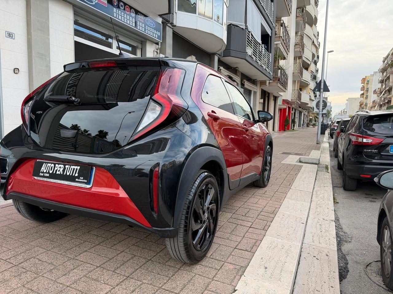 Toyota Aygo X 1.0 VVT-i 72 CV 5 porte Lounge-2022