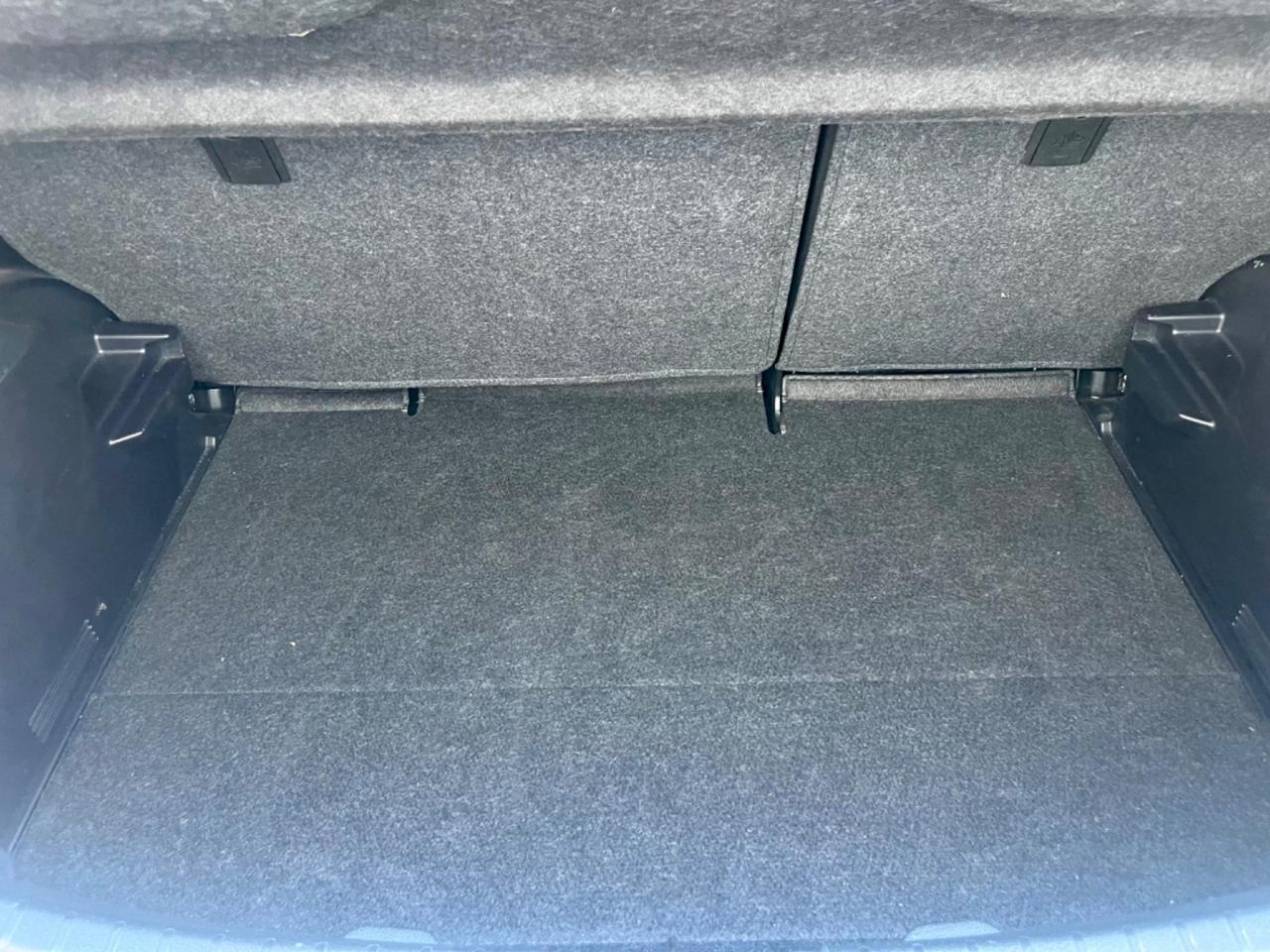 Toyota Yaris 1.0benz 2013 92.000km perfetta