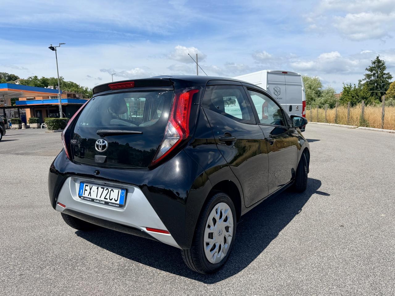 Toyota Aygo 1.0 VVT-i 72 CV 5 porte x-cool MMT