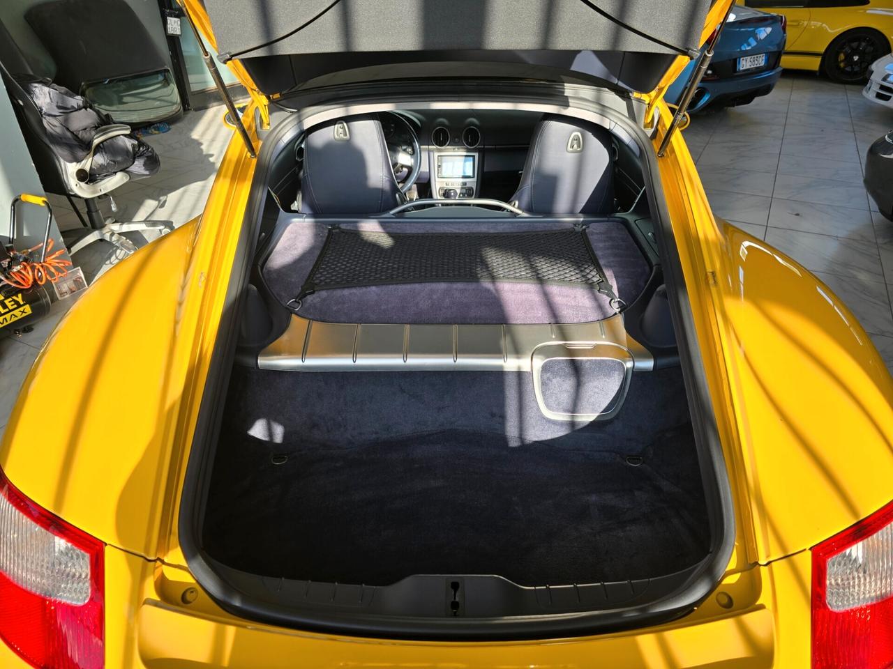 Porsche Cayman 2.7 - Permute