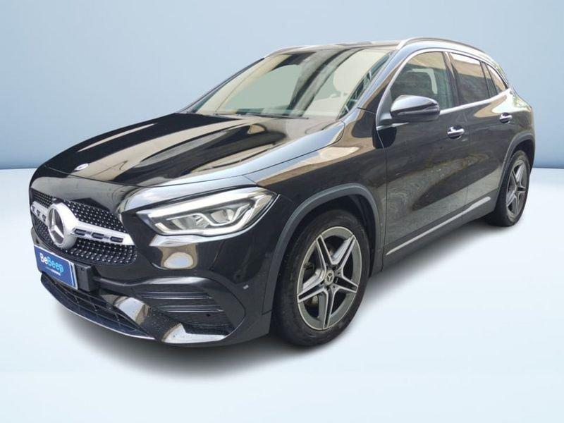 Mercedes-Benz GLA 180 D PREMIUM AUTO
