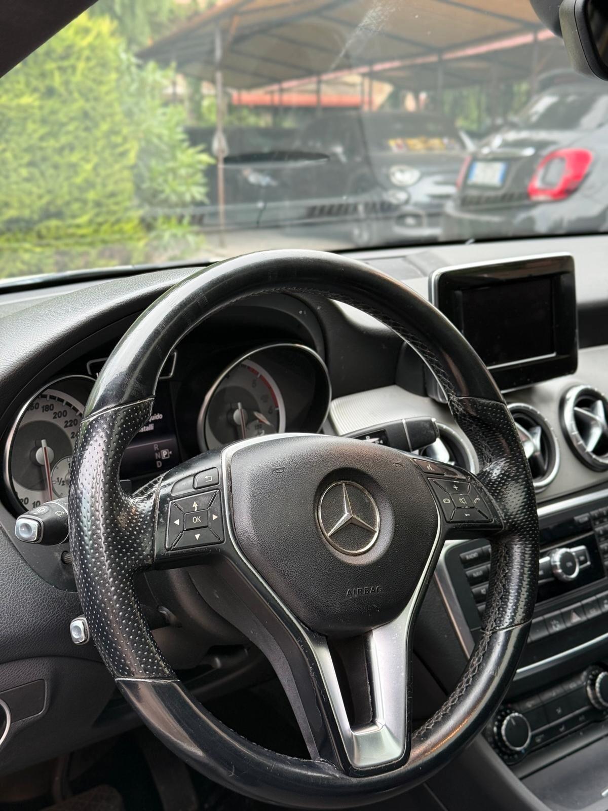 Mercedes-benz CLA 220 CLA 220 CDI Automatic Premium