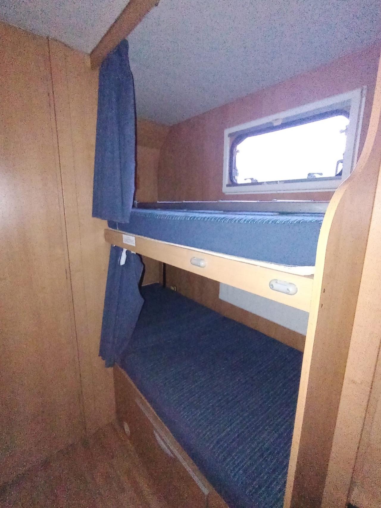 MANSARDATO Elliot 40 del 2010 in saldo 049