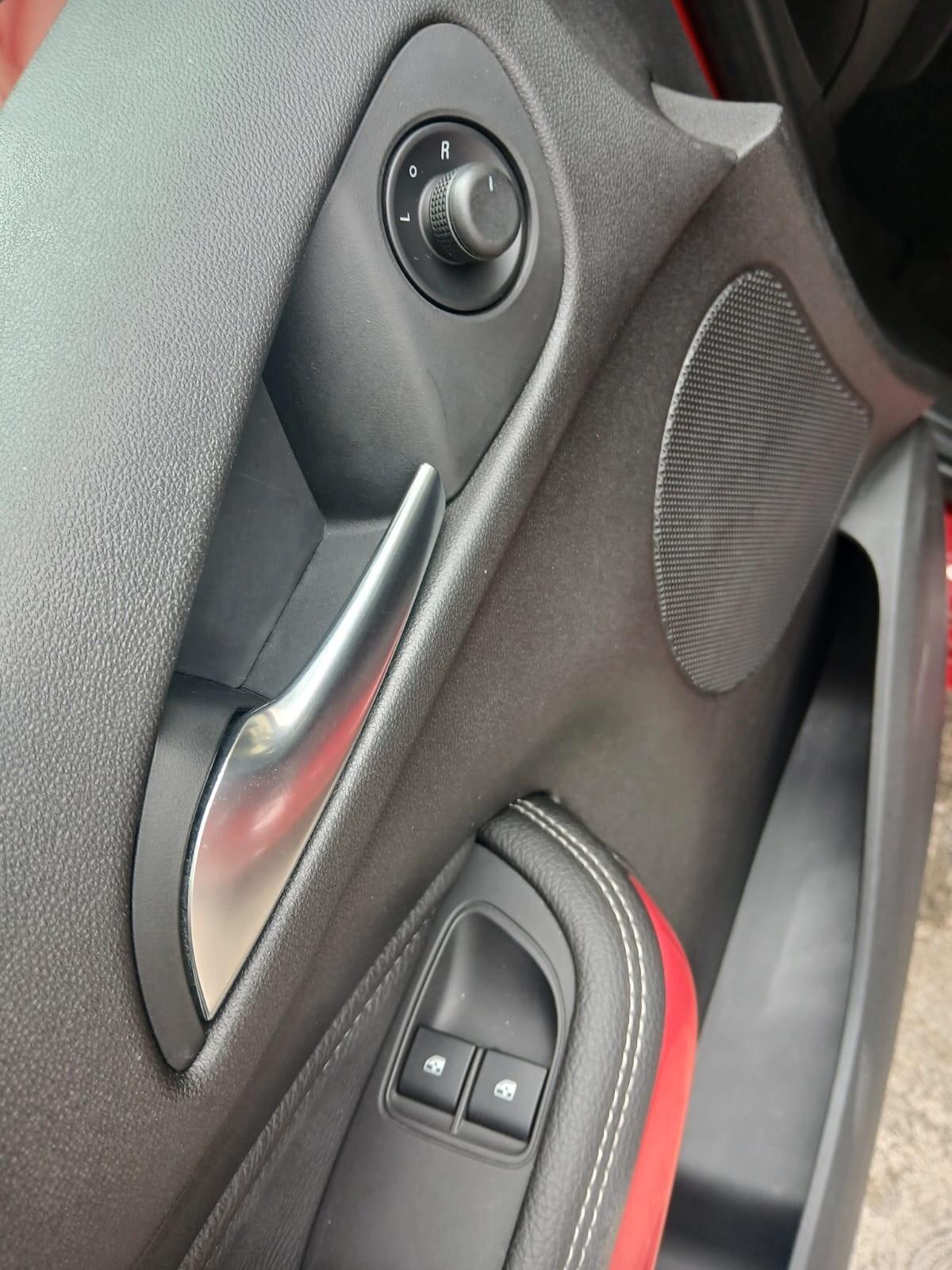Opel Adam 1.2 70 CV Jam