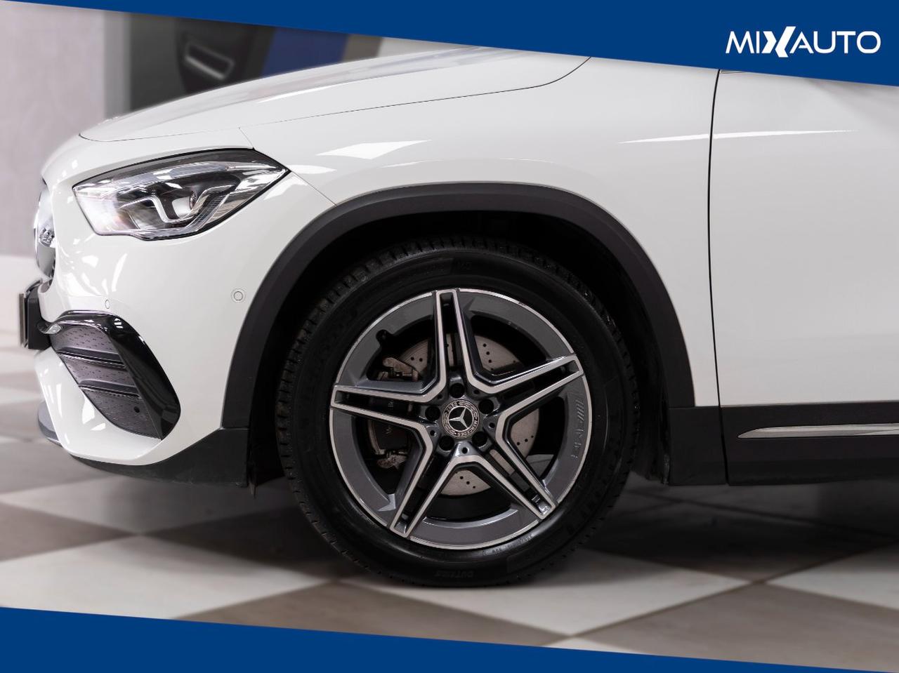 Mercedes-Benz GLA 200 D Premium