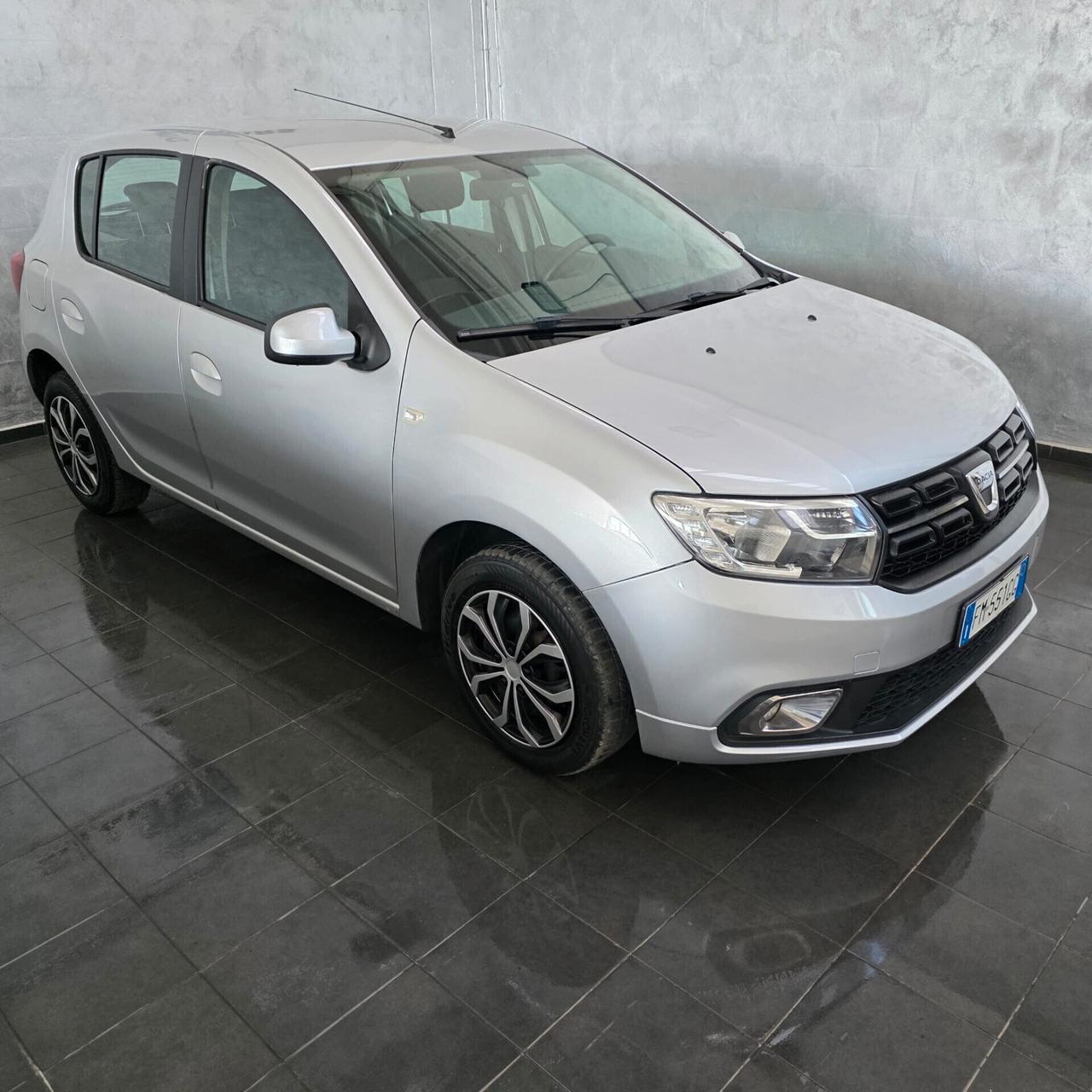 Dacia Sandero 1.0 BENZINA NEOPATENTATI