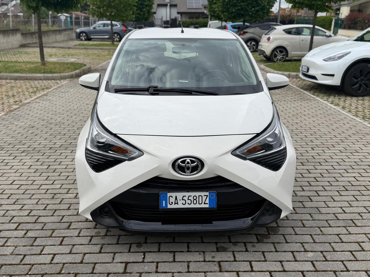 Toyota Aygo Connect 1.0 *MINIRATE*