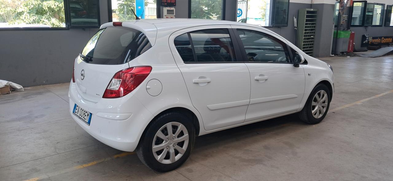 Opel Corsa 1.2 85CV 5 porte GPL-TECH Ecotec