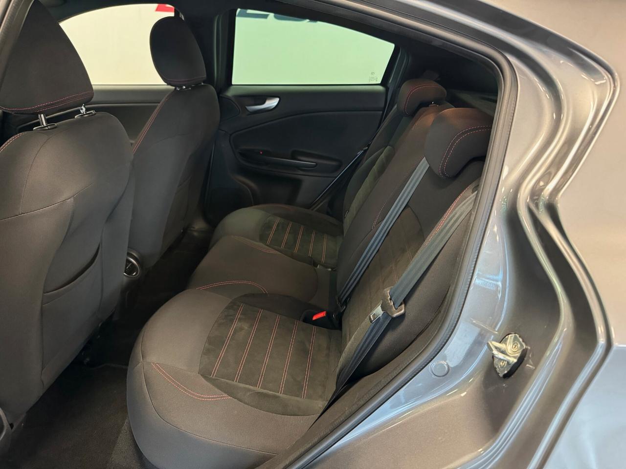 Alfa Romeo Giulietta 1.6 JTDm TCT 120 CV Sprint CARBON EDITION