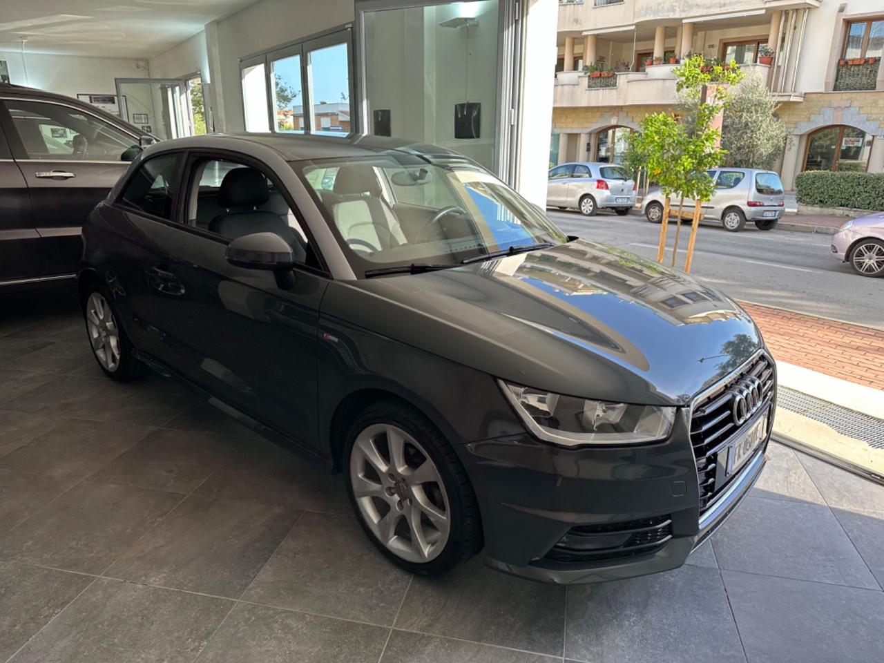 Audi A1 1.0 TFSI ultra S tronic Design