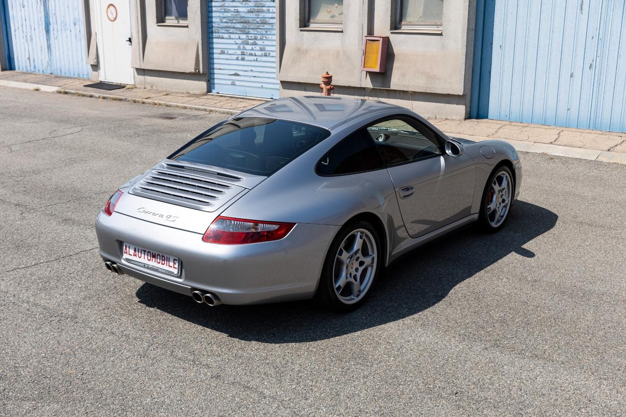 Porsche 911 Carrera 4S Coupé