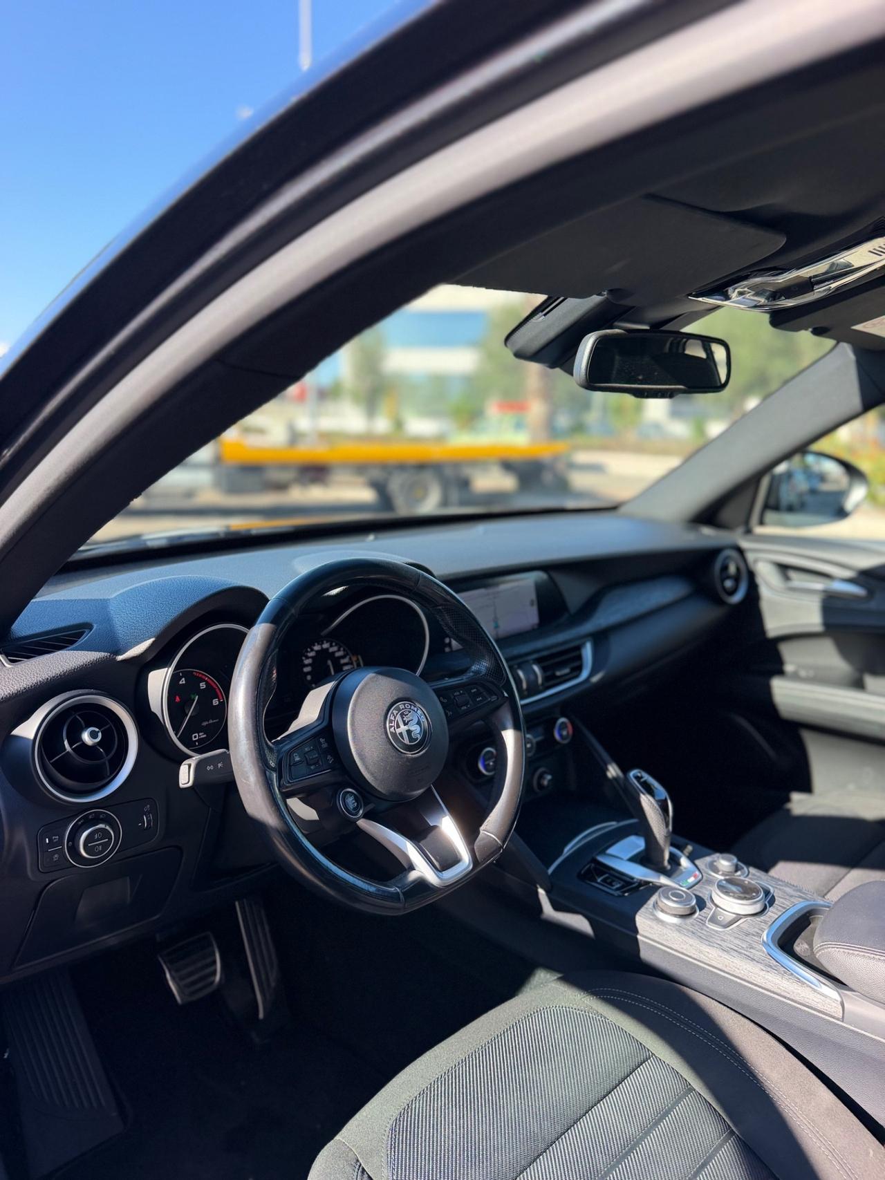 Alfa Romeo Stelvio 2.2 Turbodiesel 190 CV AT8 Q4 Business
