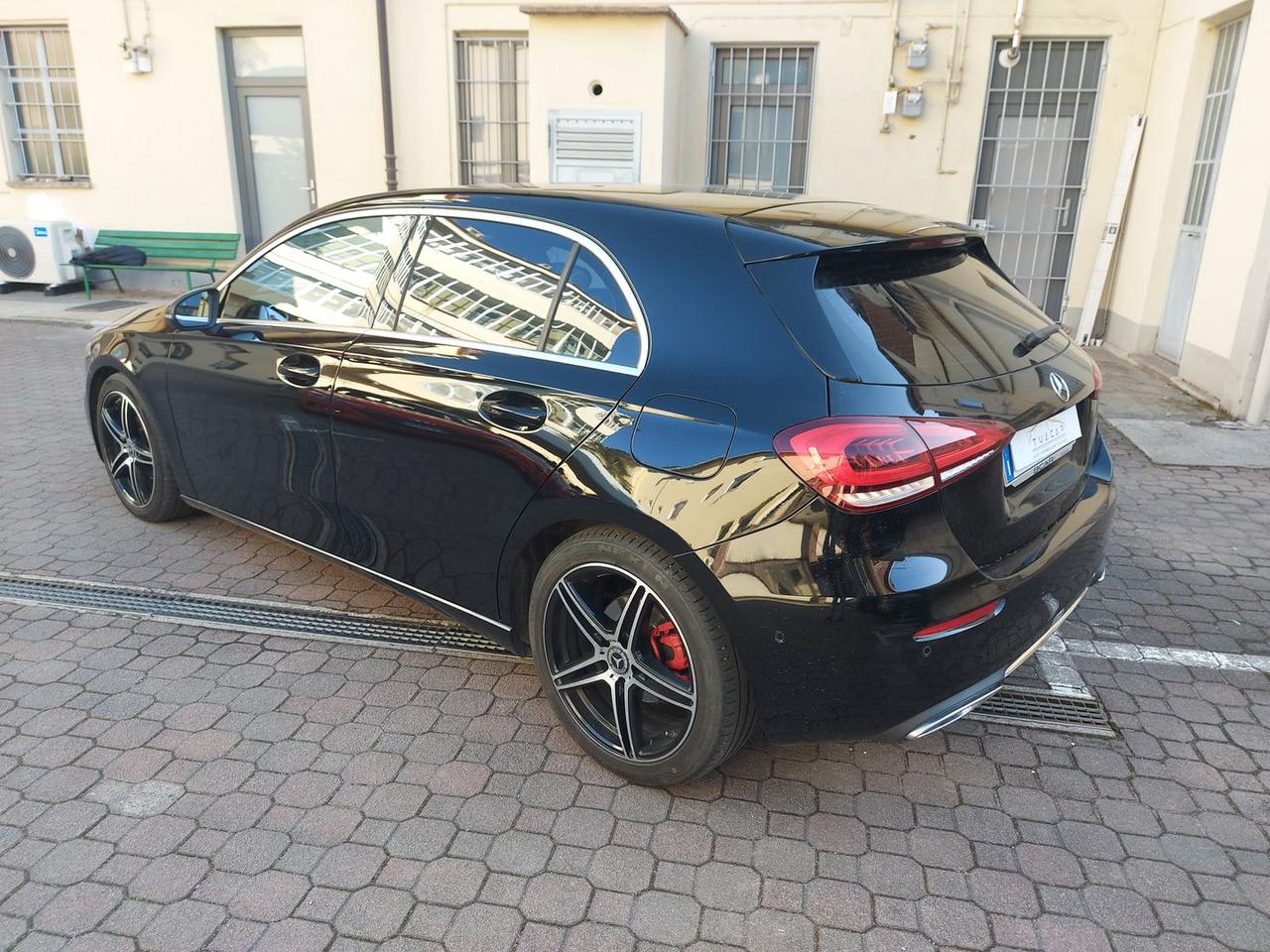 Mercedes-Benz A 180 Sport A 180 D