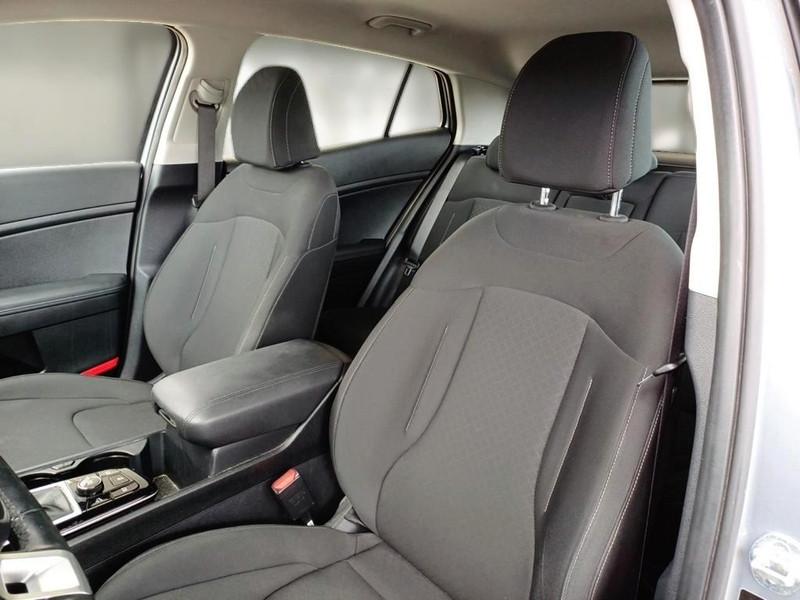 KIA SPORTAGE 1.6 CRDI MHEV BUSINESS 2WD DCT SUV