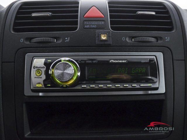 VOLKSWAGEN Golf 1.6 16V FSI 3p. Comfortline - PER OPERATORI DEL SE