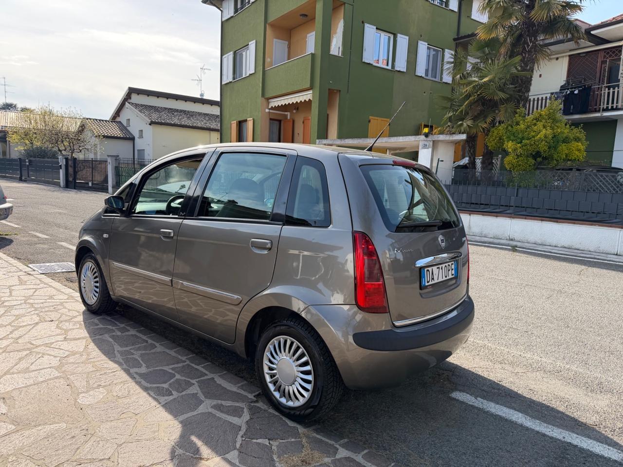 Lancia MUSA 1.9 Multijet Oro