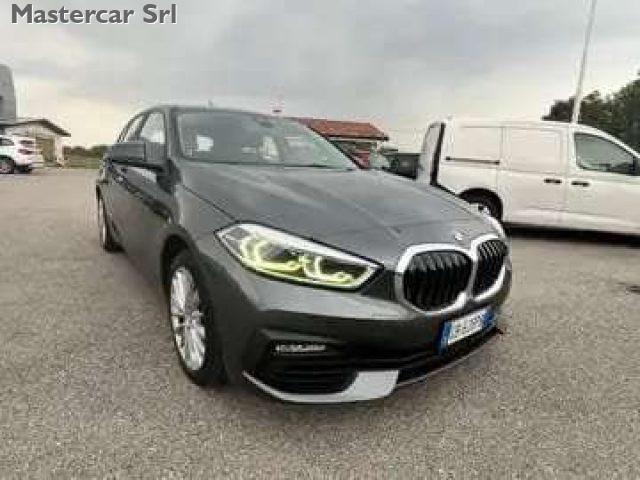 BMW 120 Serie 1 F40 120d xdrive Bus Adva auto GB628PB