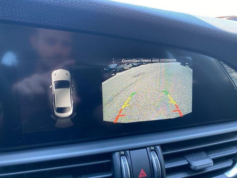 Alfa Romeo Giulia 2.2 t Sport Tech 160cv auto