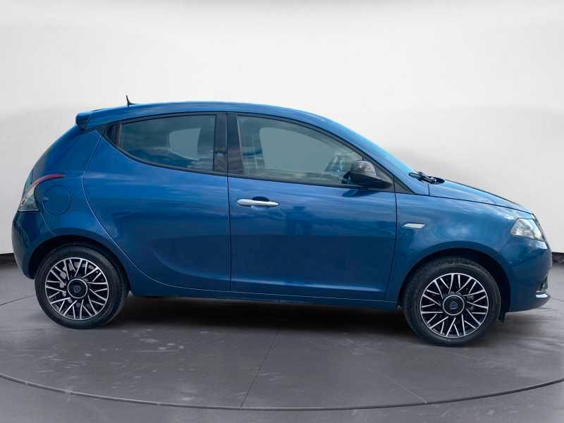 LANCIA Ypsilon 1.0 firefly hybrid Platino s&s 70cv