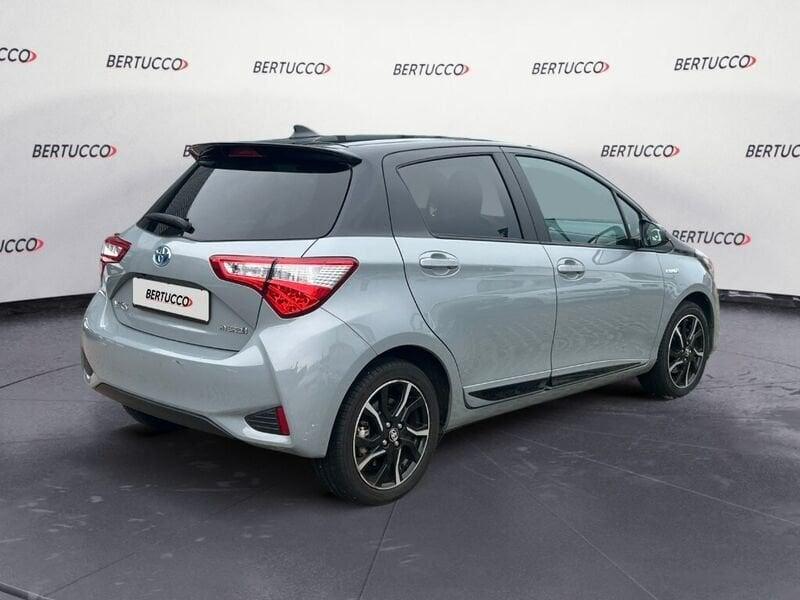 Toyota Yaris 1.5 Hybrid 5 porte Trend "Grey Edition"