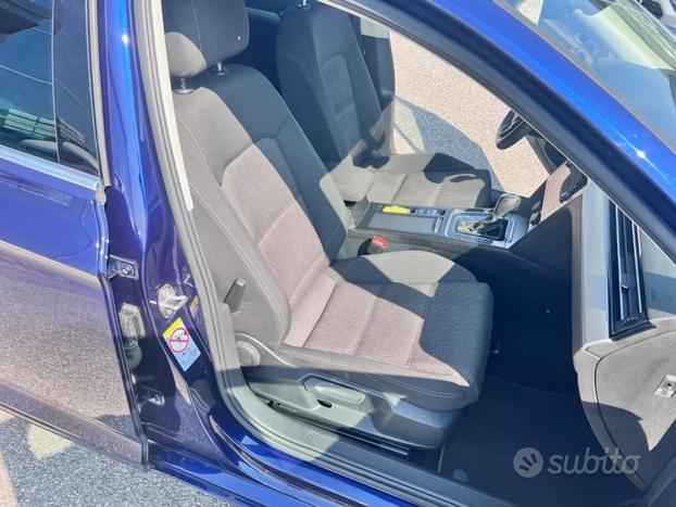 VOLKSWAGEN Passat Variant 2.0 TDI DSG Business B