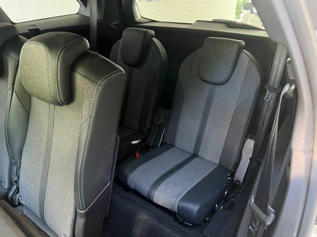 PEUGEOT 5008 BlueHDi 130 S&S EAT8 Allure Pack da?259,00 mensili