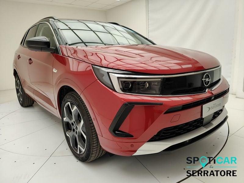 Opel Grandland ULTIMATE HYBRID 136 HP