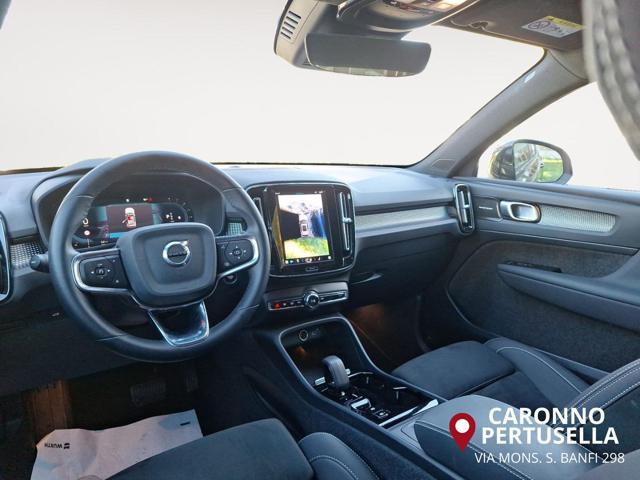 VOLVO XC40 B3 automatico Ultimate Dark