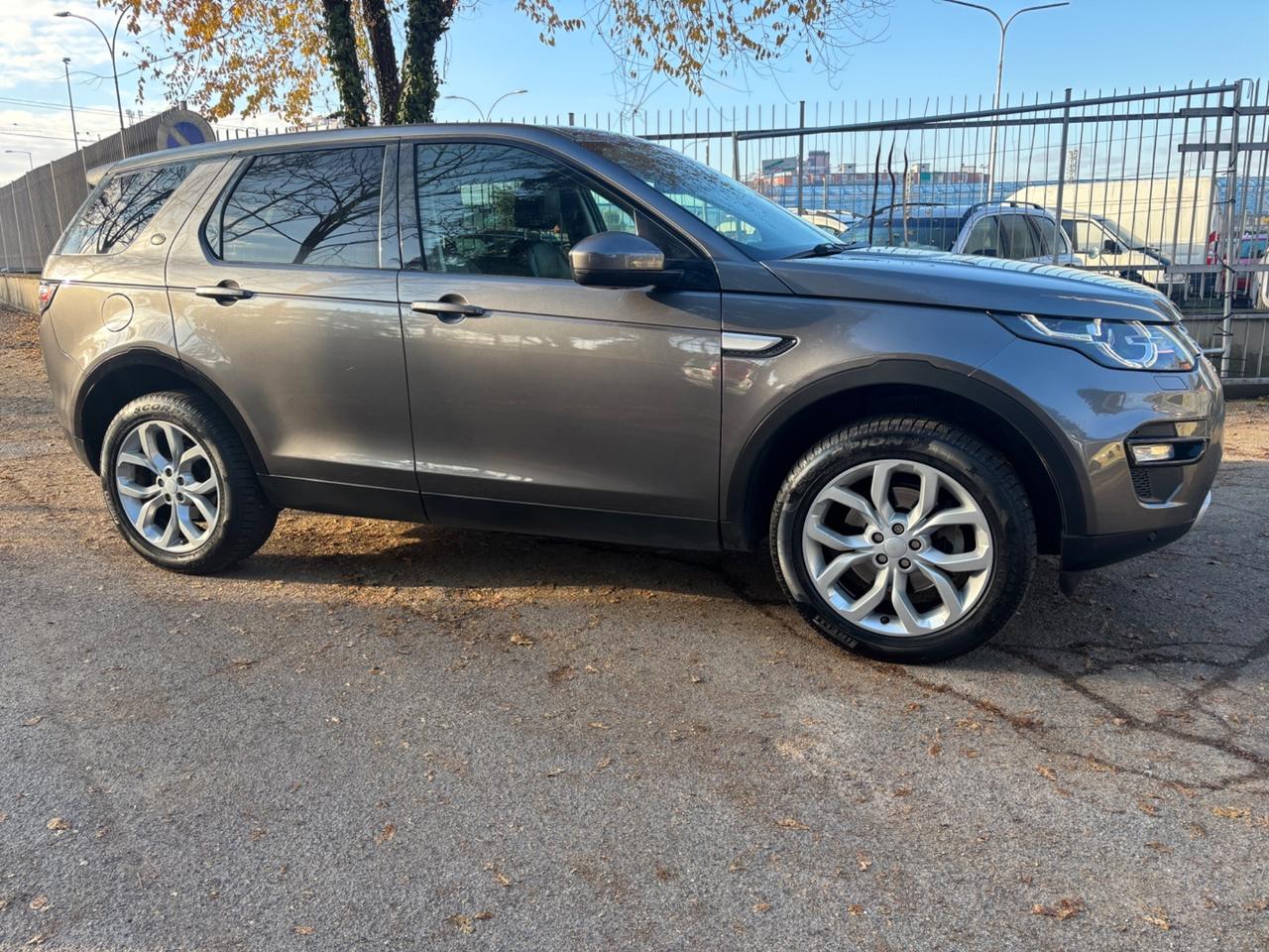Land Rover Discovery Sport 2.0 TD4 180 CV HSE