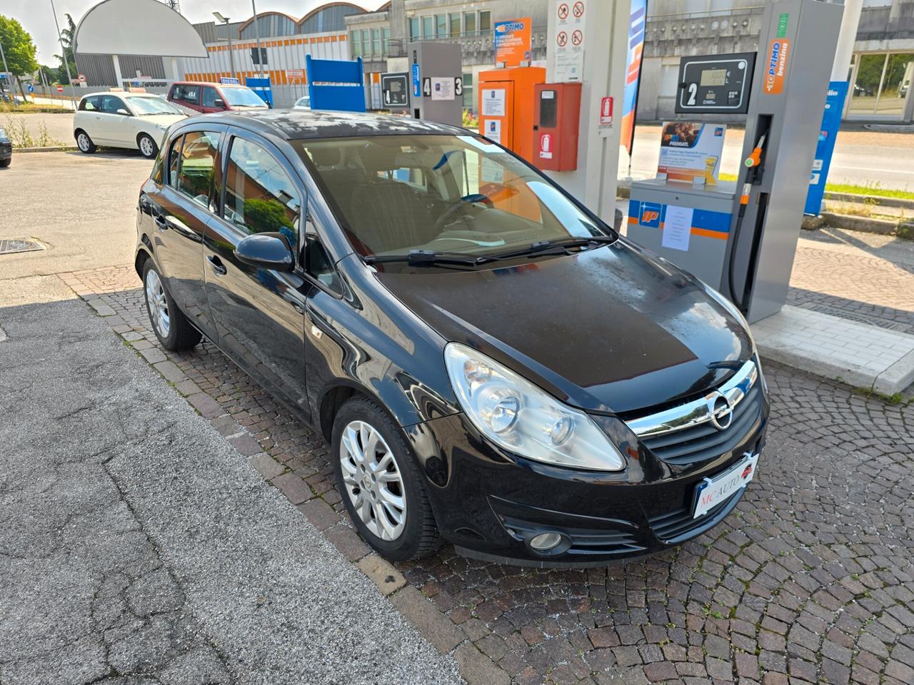 Opel Corsa 1.2 5 porte con 271.000km