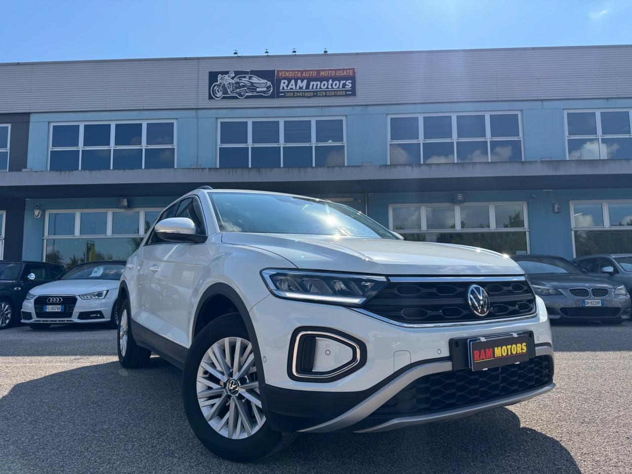 Volkswagen T-Roc 1.0 TSI Style ADATTA A NEOPTANTATI