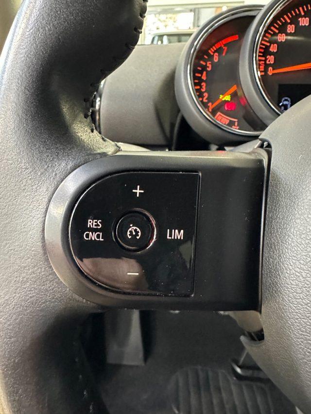 MINI Clubman 1.5 One Essential - 17" - LED - OK Neopatentati