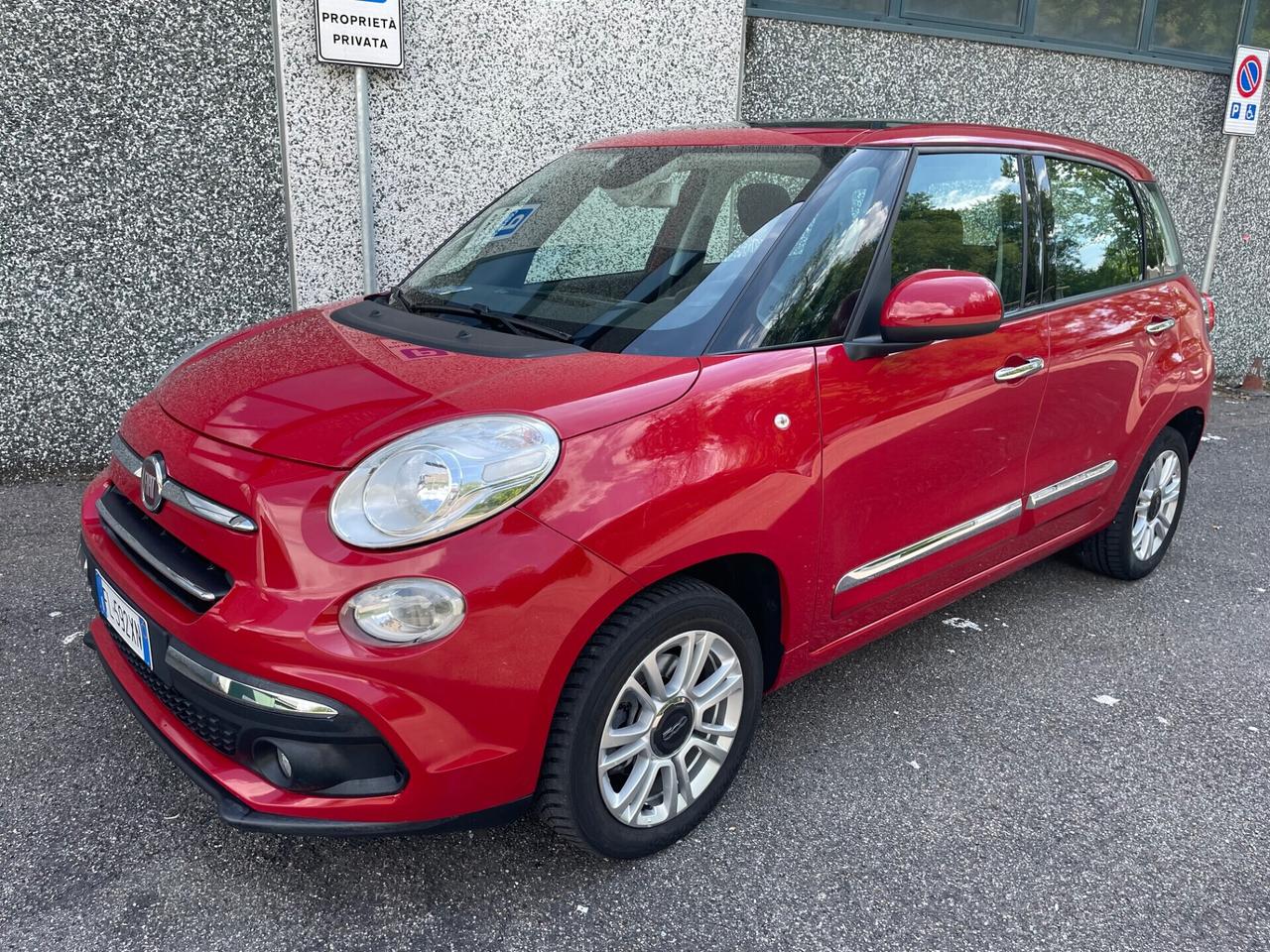 Fiat 500L 1.4 95 CV Lounge*Neopatentati*Tetto*Solo 90000km*