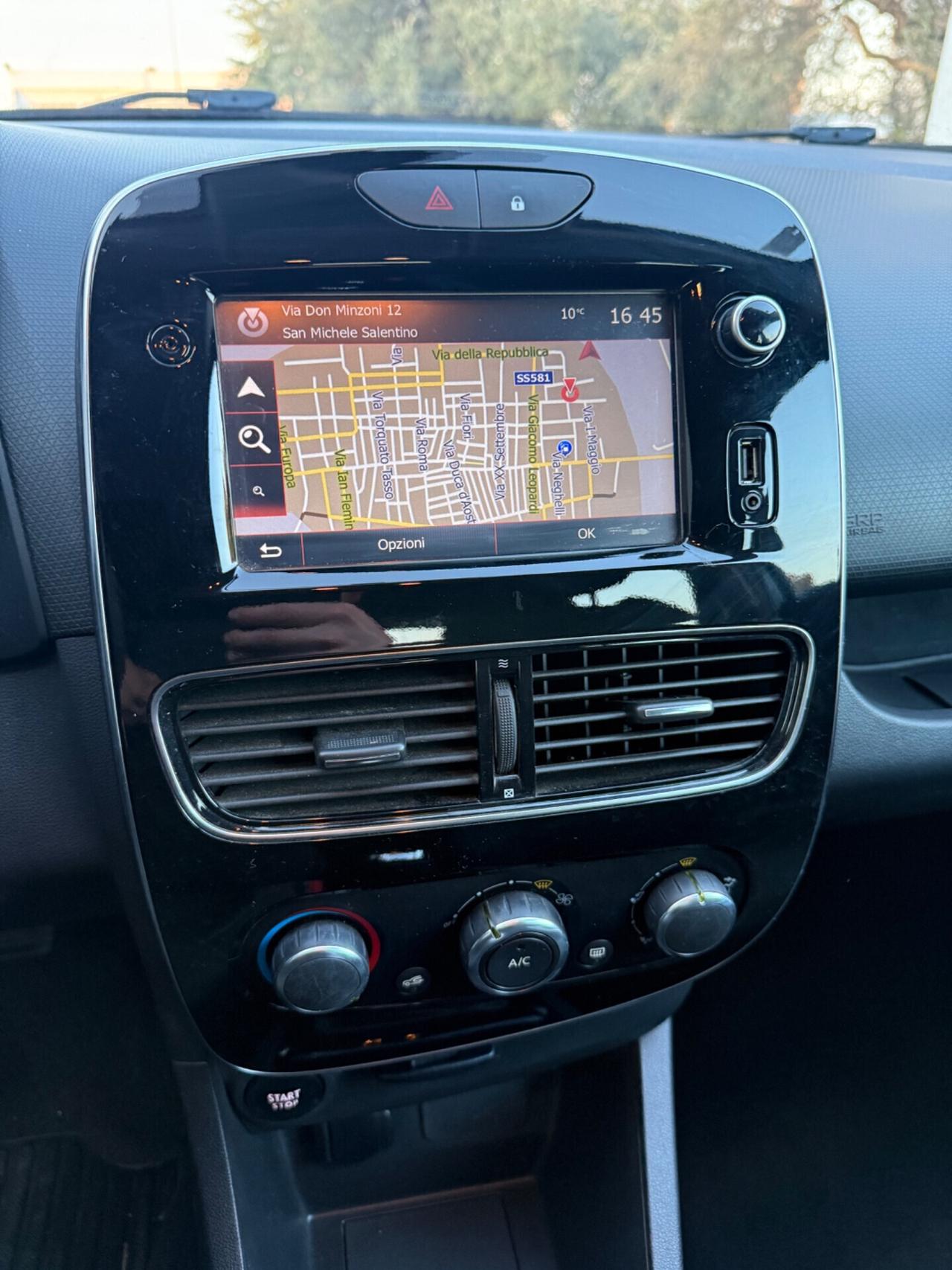 Renault Clio 0.9 TCe 90 CV GPL,Navigatore,Bluetooth,sensori dí parcheggio,ecc.