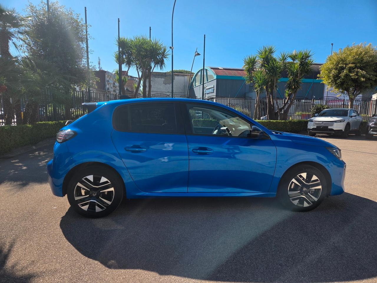 Peugeot 208 Hybrid 100 e-DCS6 Allure