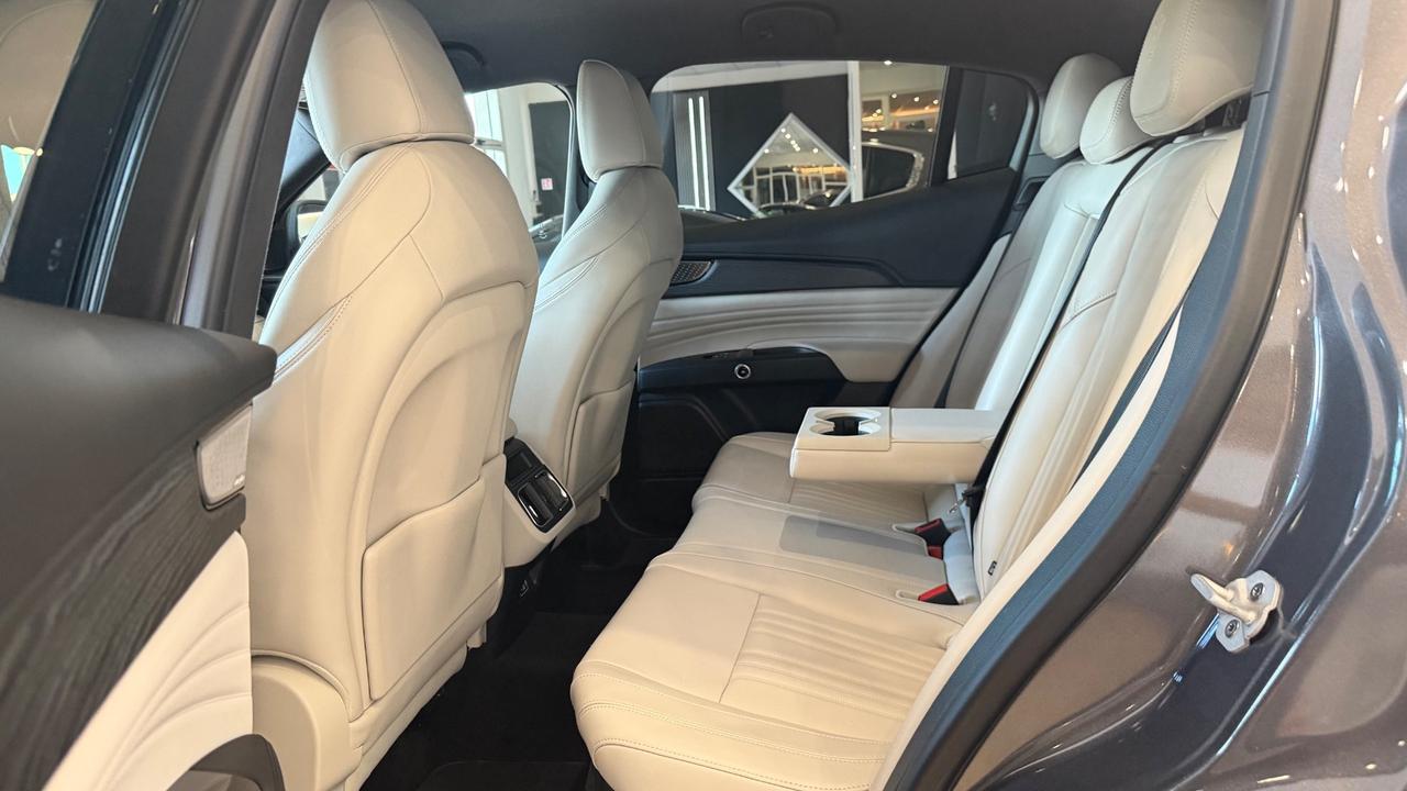 Maserati Grecale MHEV 300 CV AWD GT