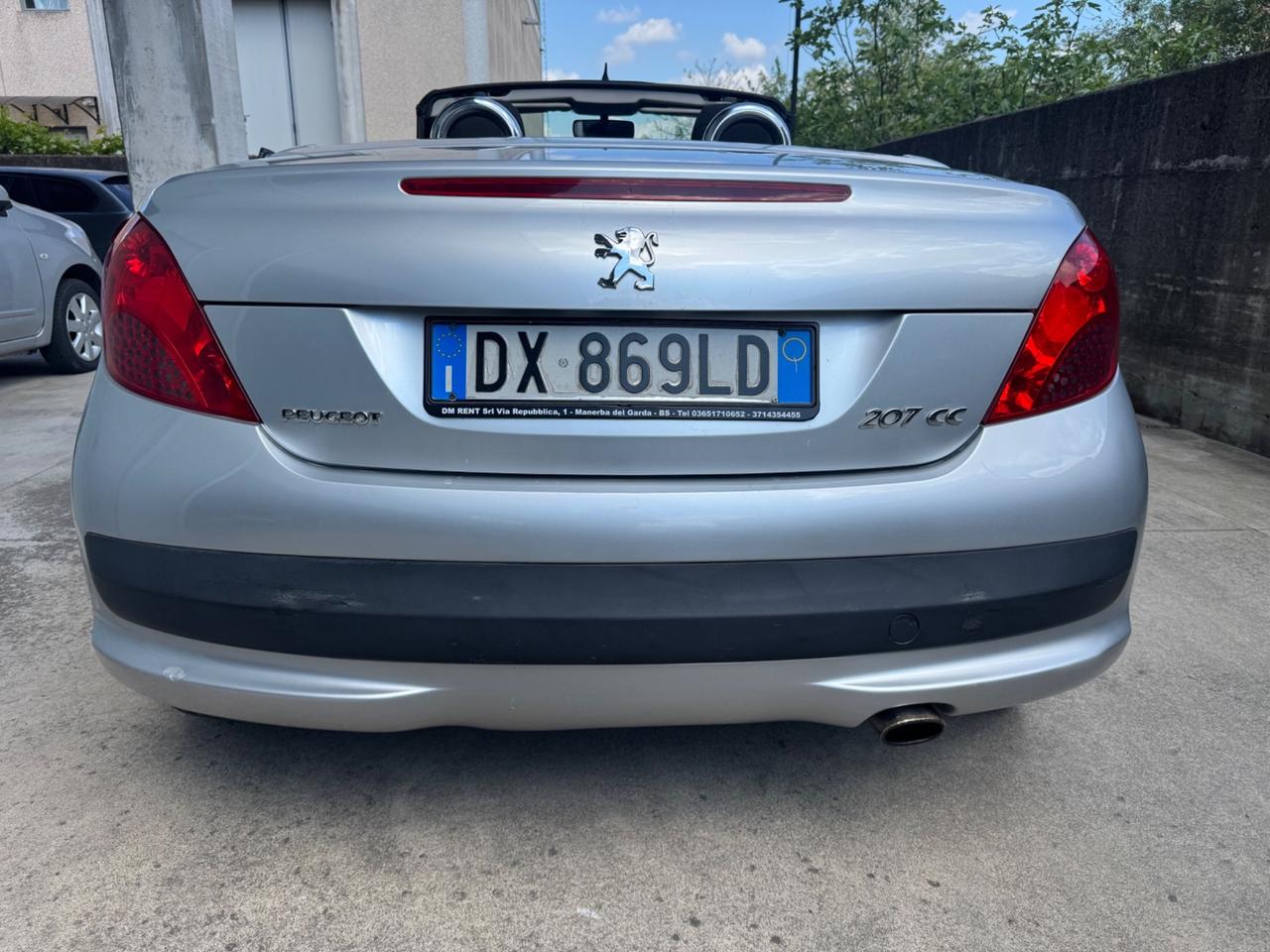 Peugeot 207 1.6 HDi 110CV CC Féline