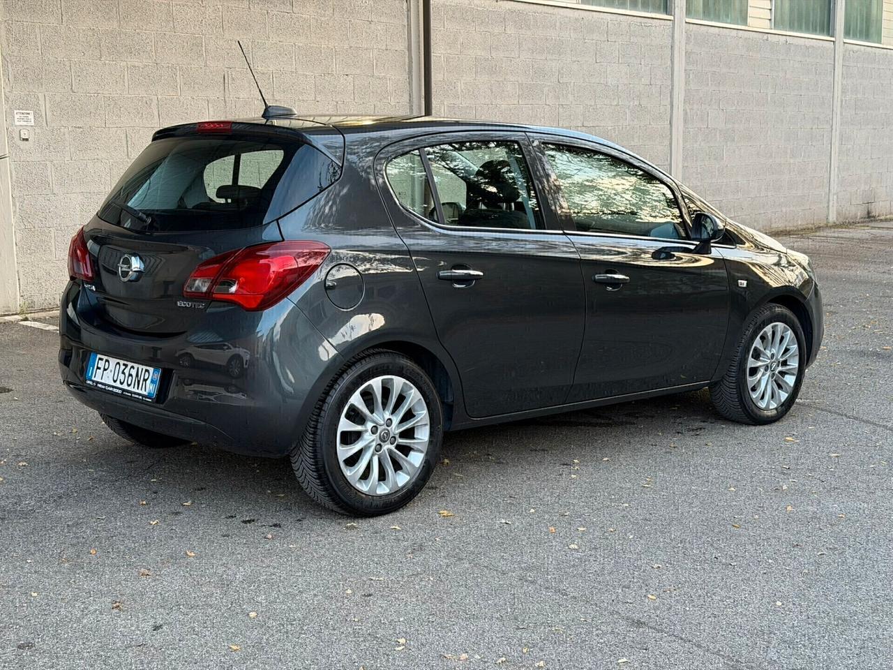 Opel Corsa 1.4 90CV GPL Tech 5 porte Innovation