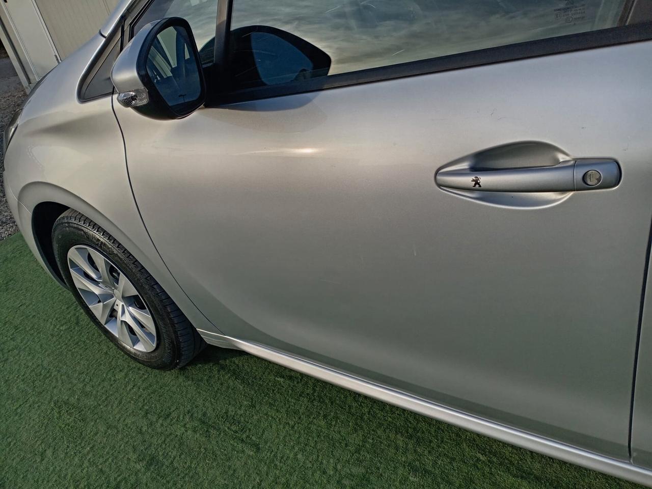 Peugeot 208 DIESEL 1.4 HDi 5 porte UTILITARIA