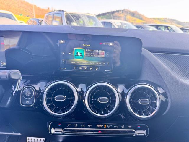 MERCEDES-BENZ GLA 180 d Automatic Premium Plus pacchetto AMG full LED